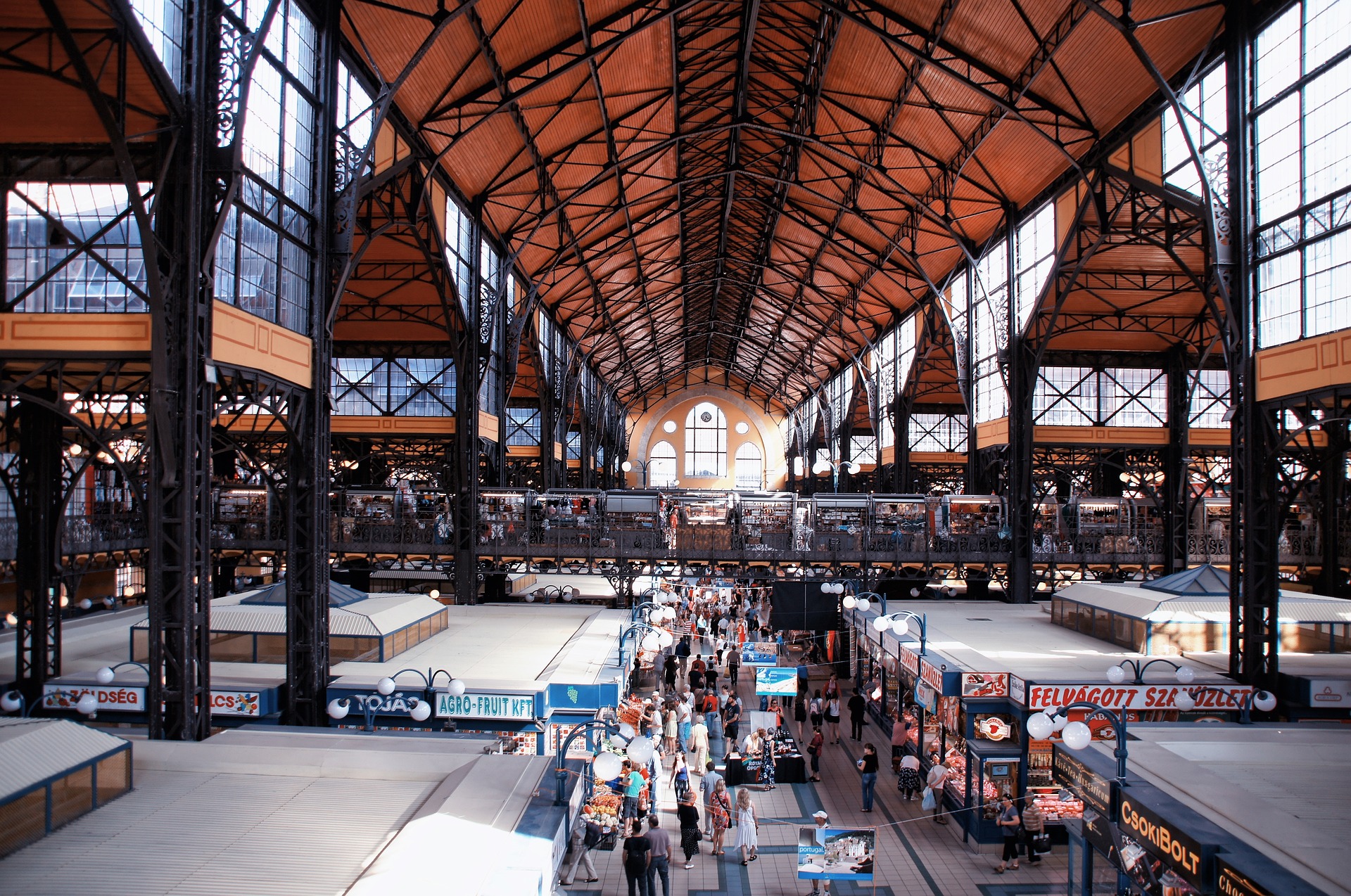 Halles-centrales-de-budapest