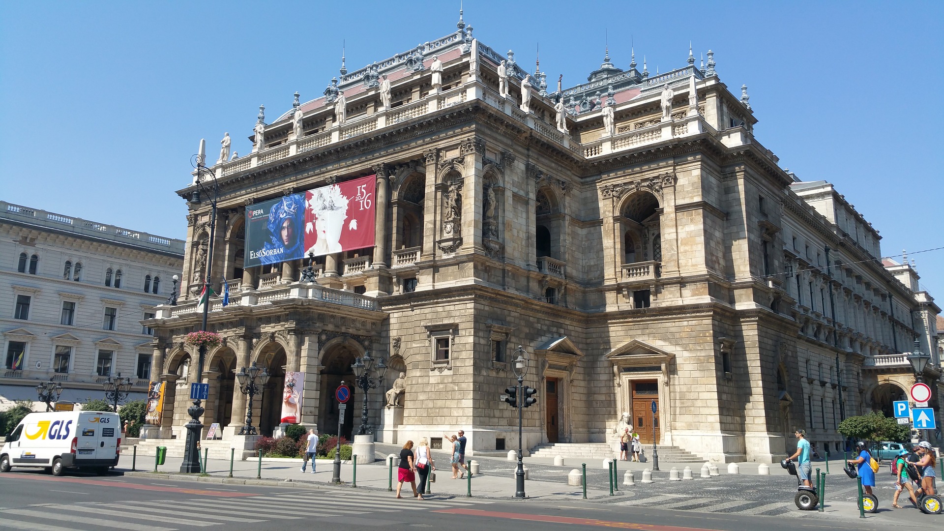 Hungarian-state-opera-house