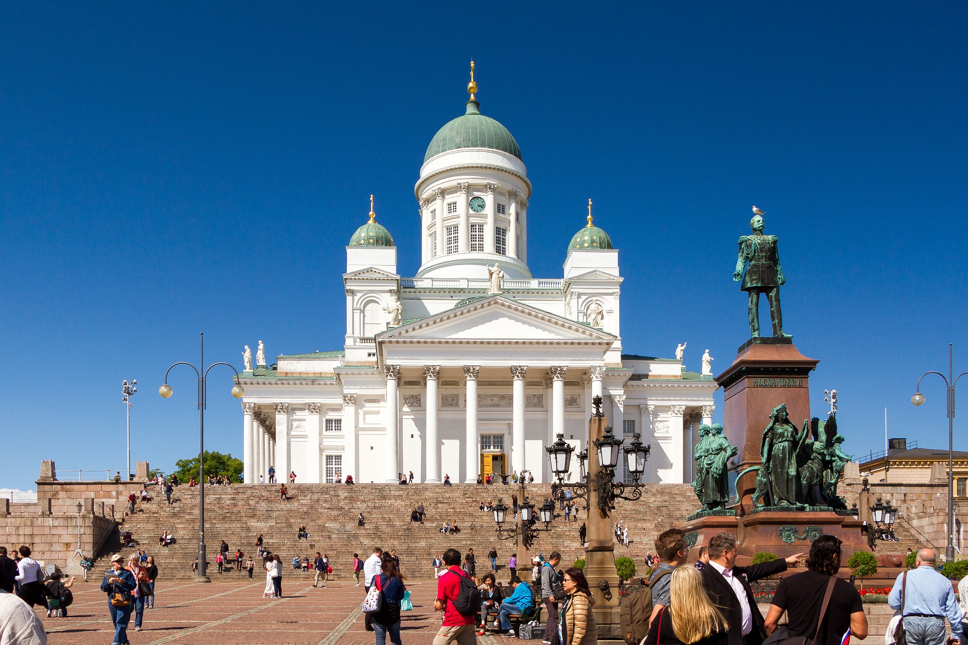 Recorrido-a-pie-por-la-ciudad-de-helsinki