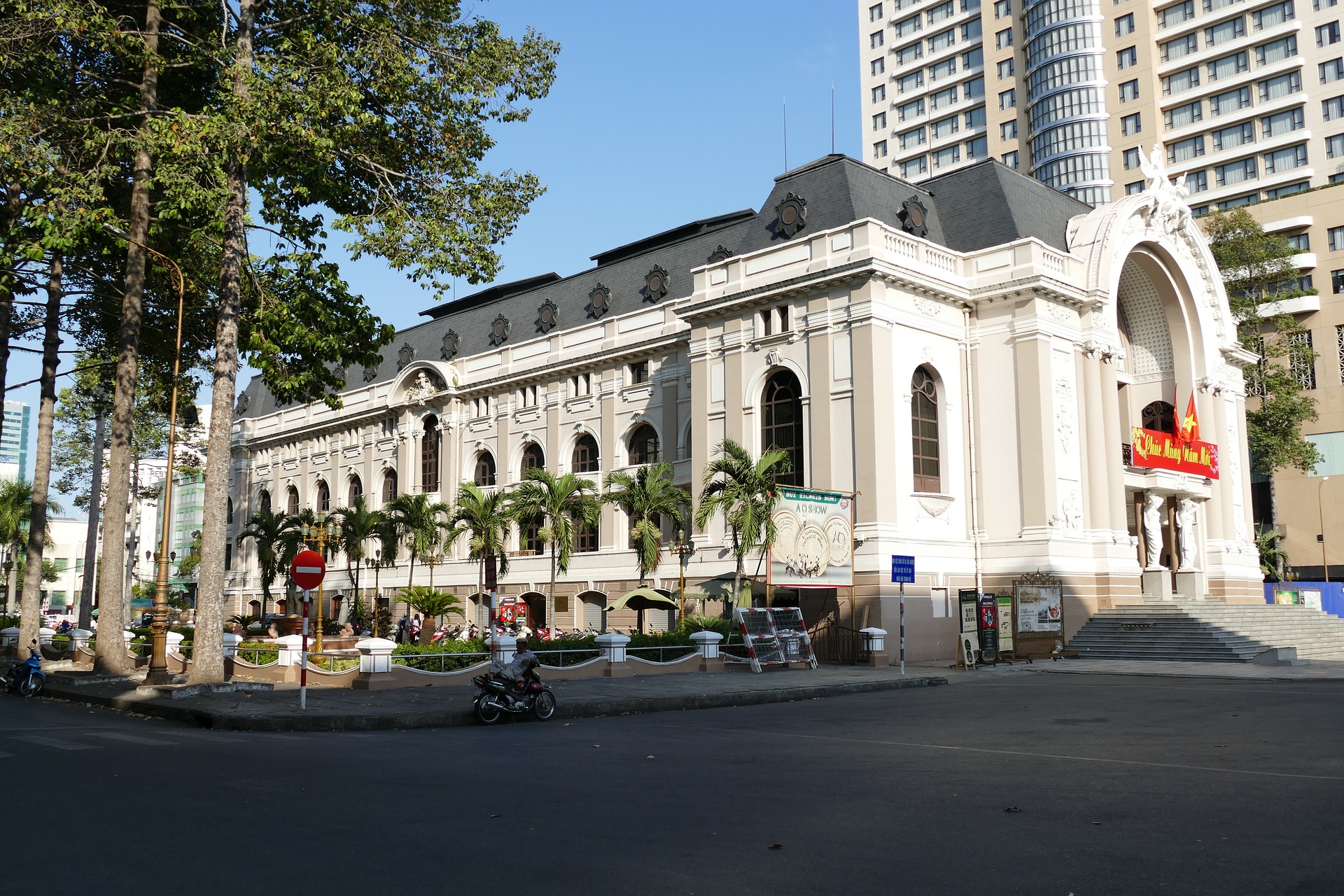 Opera-de-saïgon