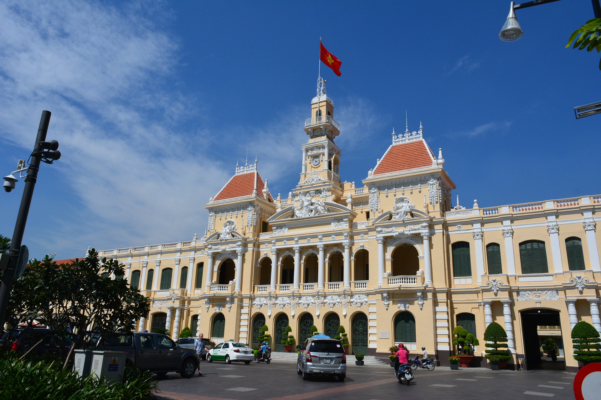 Hotel-de-ville-de-ho-chi-minh-ville