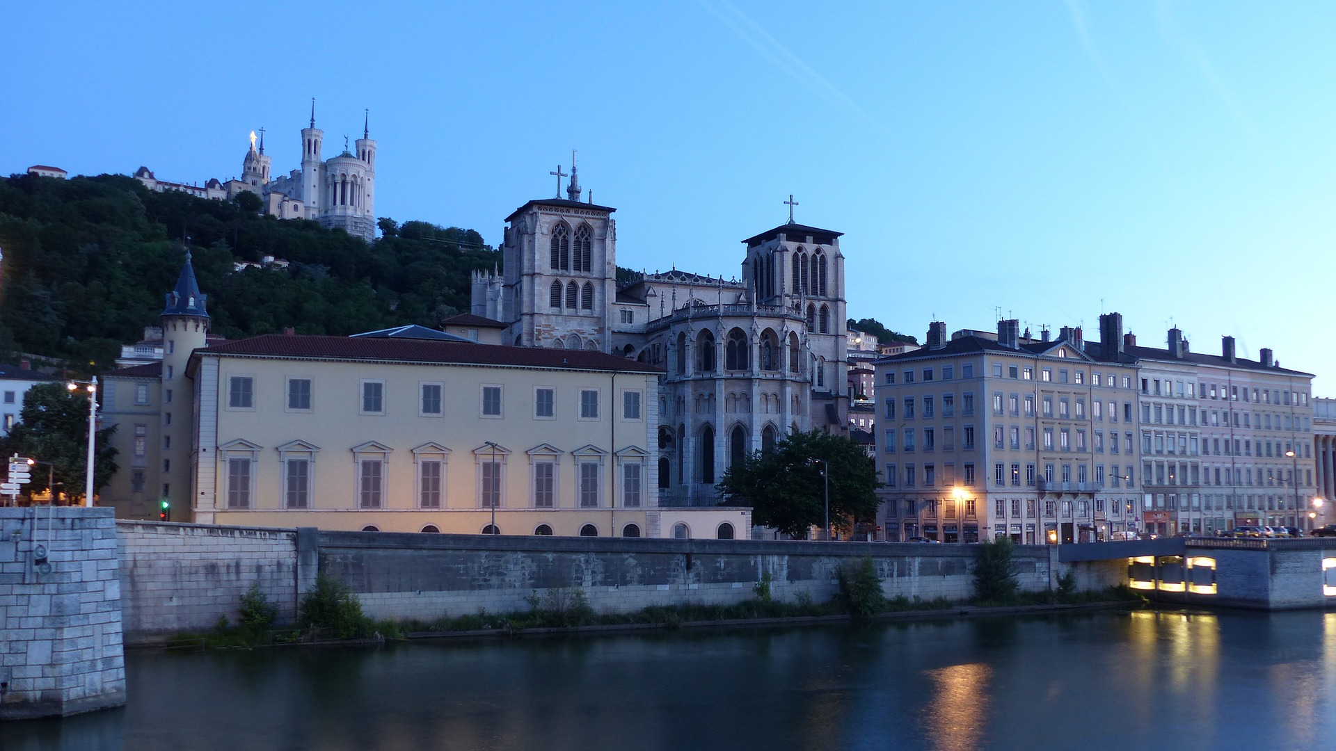 Lyon-cathedral