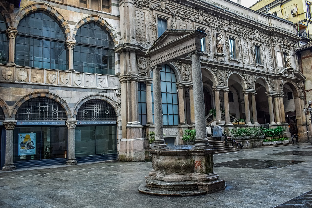 Palazzo-della-ragione,-milan