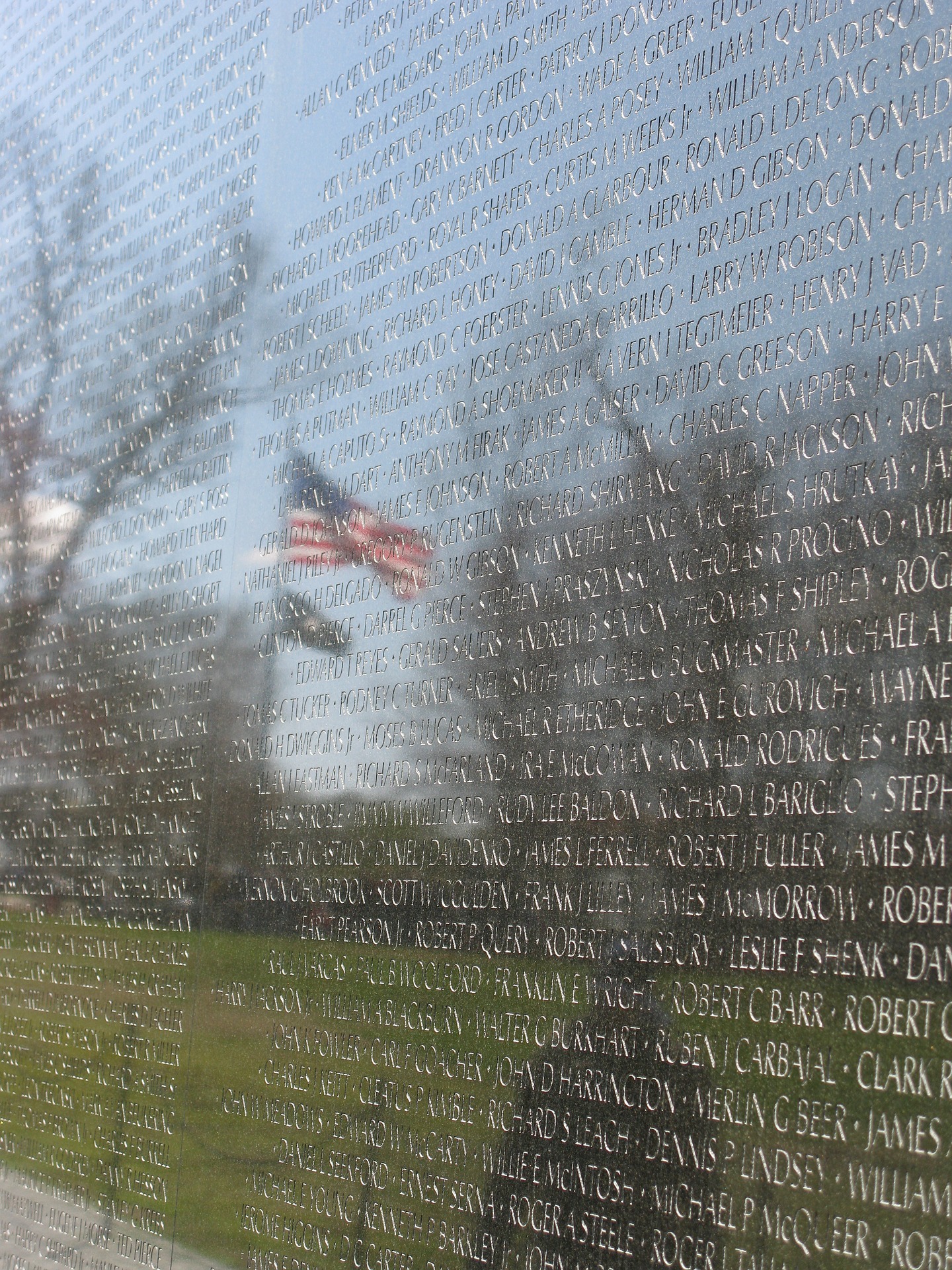 Vietnam-veterans-memorial